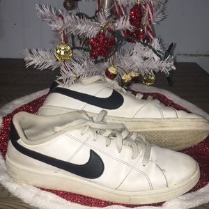 Men’s Nike White & Black Court Royale Sneakers, Size 8